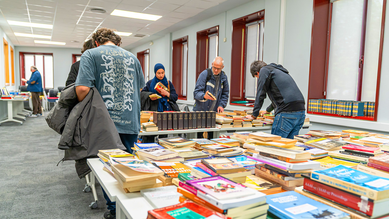  1.011 Libros Solidarios